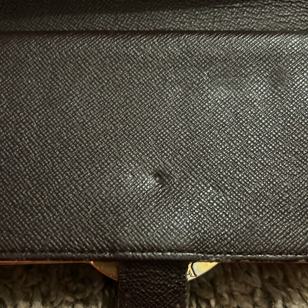 Authentic Louis Vuitton Damier Ebene Kisslock Wallet - Picture 9 of 16